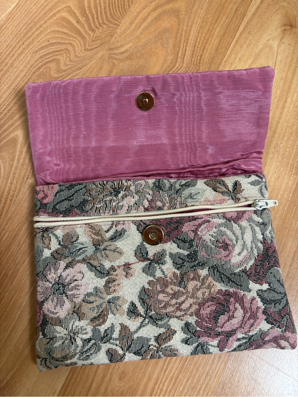 Vintage Floral Tapestry Clutch Bag in Pink